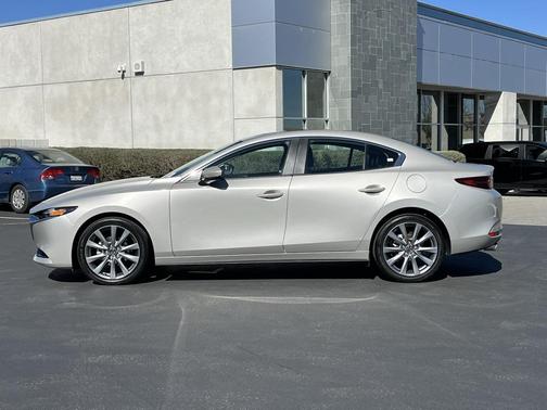 2025 Mazda Mazda3 FWD w/Preferred Package