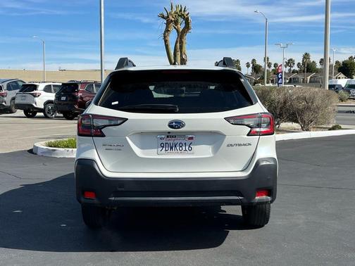 2023 Subaru Outback Premium