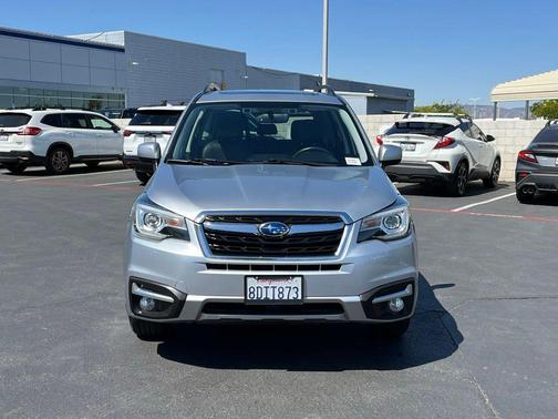 Ice Silver Metallic 2018 Subaru Forester 2.5i Limited