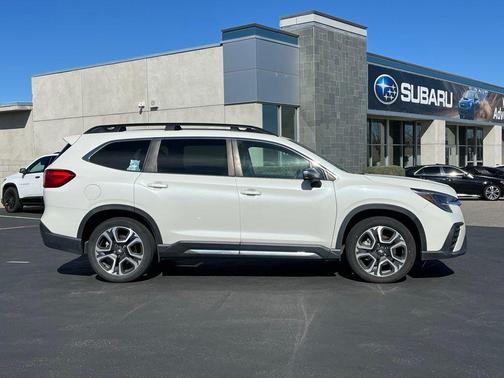 2023 Subaru Ascent Limited 7-Passenger