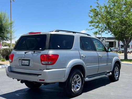 Silver Sky Metallic 2007 Toyota Sequoia SR5