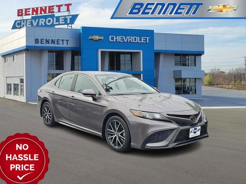Predawn Gray Mica 2023 Toyota Camry SE