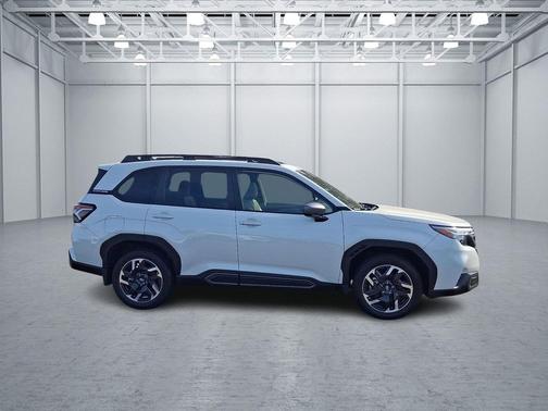 Crystal White Pearl 2025 Subaru Forester Limited
