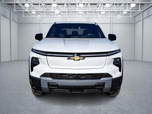 2025 Chevrolet Silverado EV LT