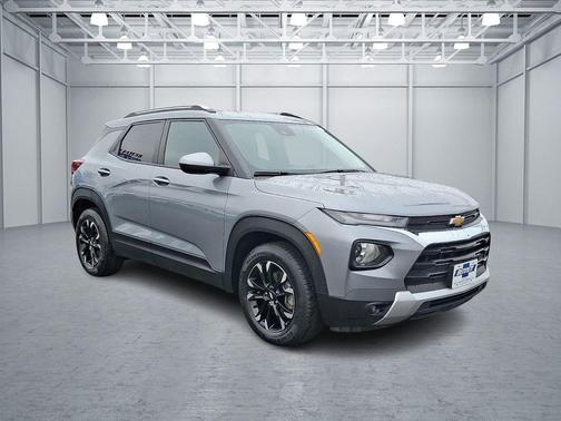 Sterling Gray Metallic 2023 Chevrolet Trailblazer LT
