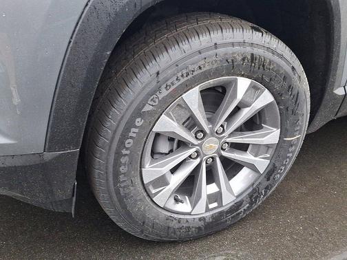Sterling Gray Metallic 2026 Chevrolet Equinox 1LT
