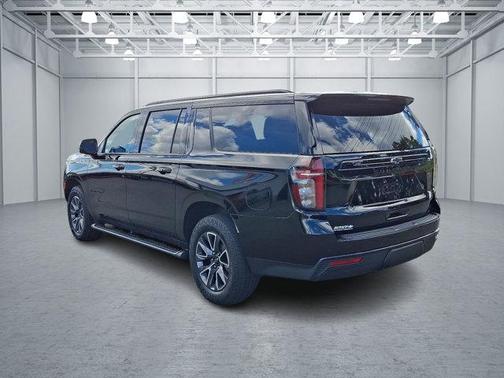 2023 Chevrolet Suburban 4WD Z71