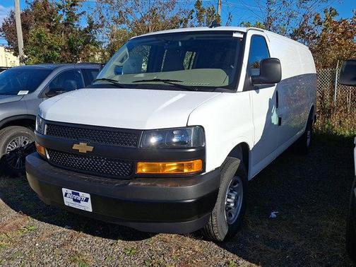 2025 Chevrolet Express 2500 RWD 2500 Extended Wheelbase WT