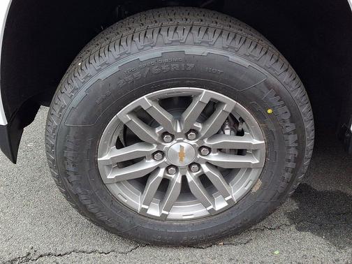 Summit White 2026 Chevrolet Colorado LT