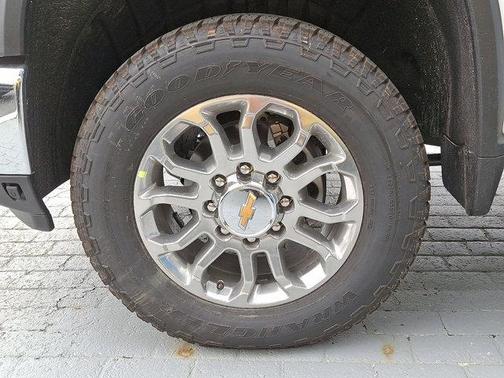 2025 Chevrolet Silverado 3500 LTZ