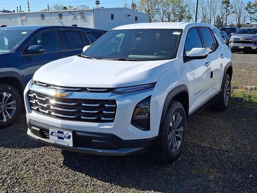 Summit White 2026 Chevrolet Equinox 1LT