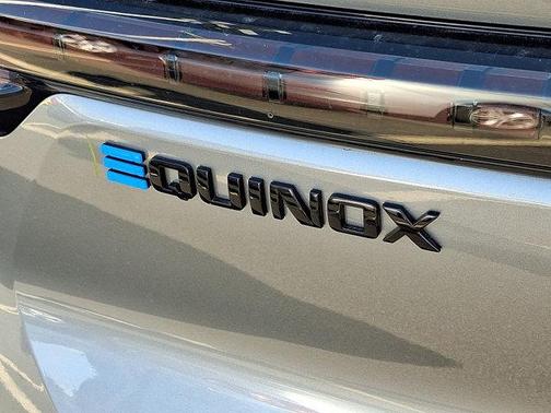 2025 Chevrolet Equinox EV RS