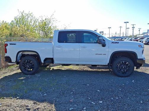 2025 Chevrolet Silverado 2500 LT