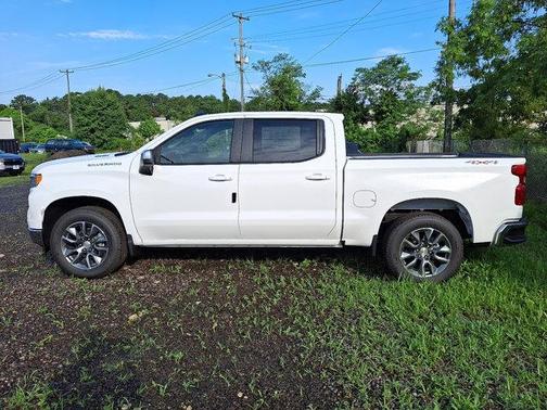 2025 Chevrolet Silverado 1500 LT
