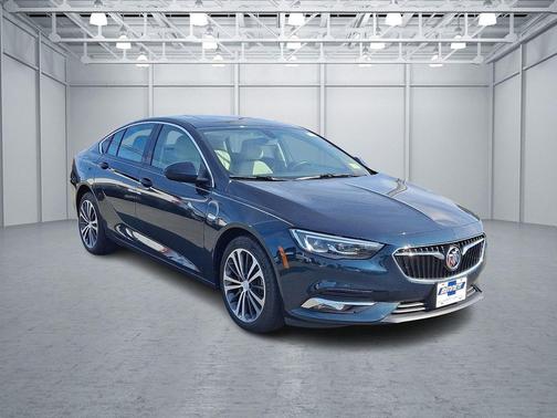 Carrageen Metallic 2018 Buick Regal Sportback Preferred II