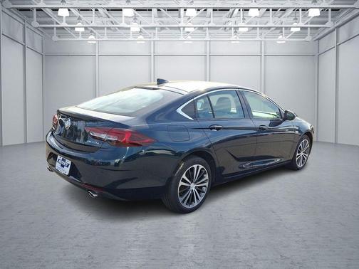 Carrageen Metallic 2018 Buick Regal Sportback Preferred II