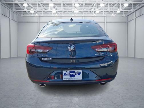 Carrageen Metallic 2018 Buick Regal Sportback Preferred II