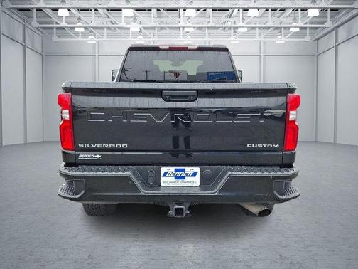 2021 Chevrolet Silverado 2500 Custom