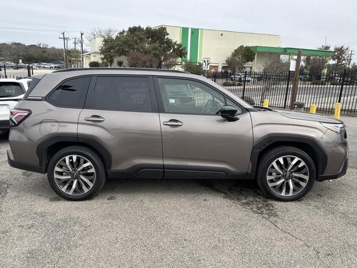 2025 Subaru Forester Touring