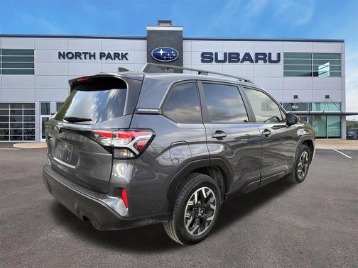 Magnetite Gray 2025 Subaru Forester Premium
