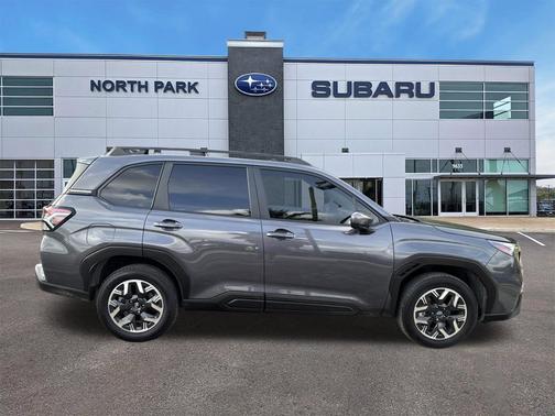 Magnetite Gray 2025 Subaru Forester Premium