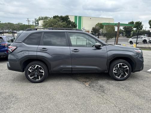 Magnetite Gray 2025 Subaru Forester Premium Hybrid