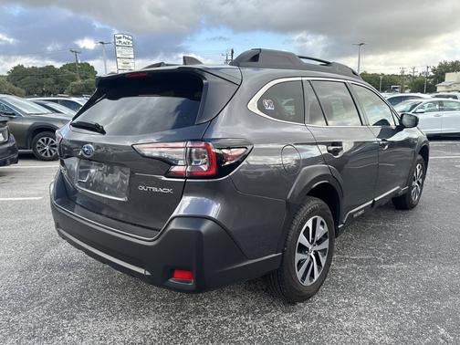 2025 Subaru Outback Base