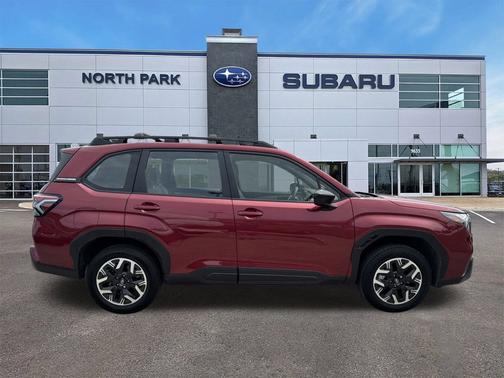 2025 Subaru Forester Base