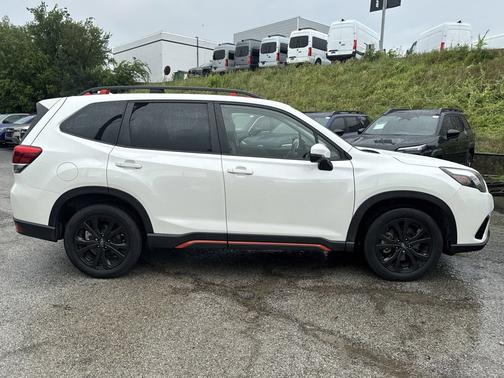 Crystal White Pearl 2023 Subaru Forester Sport