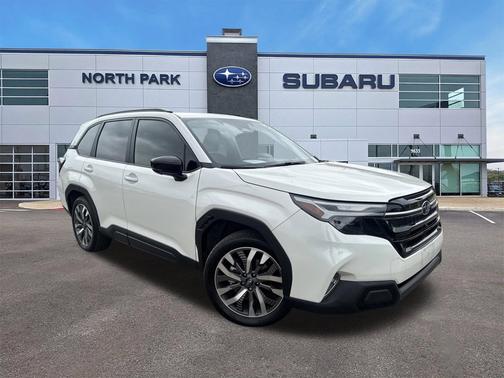 Crystal White Pearl 2025 Subaru Forester Touring
