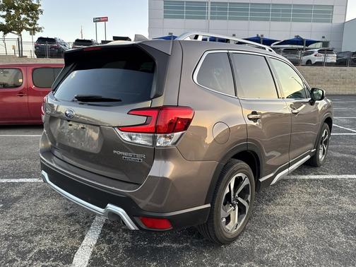 2023 Subaru Forester Touring