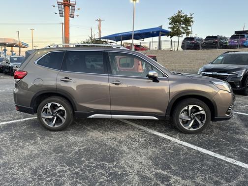 2023 Subaru Forester Touring