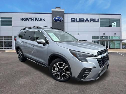 Ice Silver 2023 Subaru Ascent Limited 7-Passenger