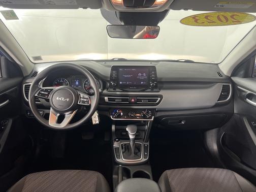2023 Kia Seltos LX