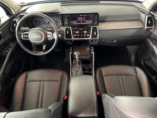 2022 Kia Sorento S
