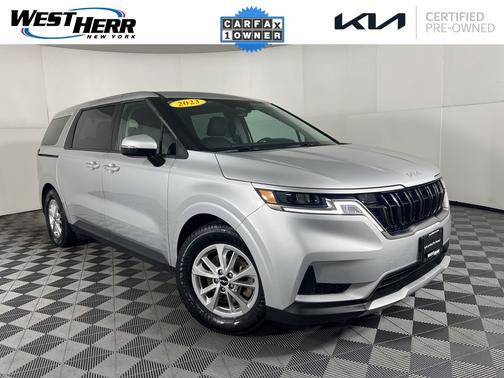 2023 Kia Carnival LX