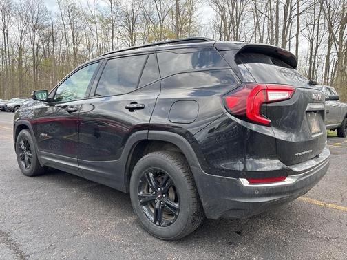 2022 GMC Terrain AT4