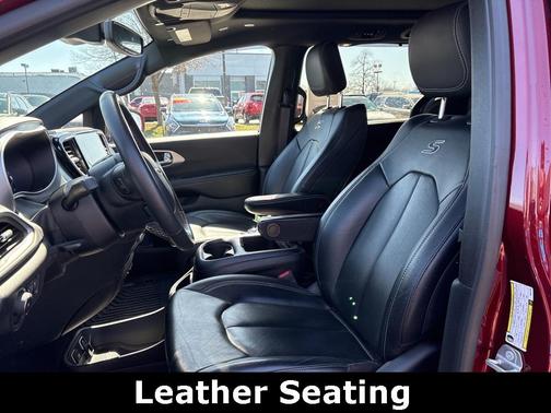 2021 Chrysler Pacifica Touring-L