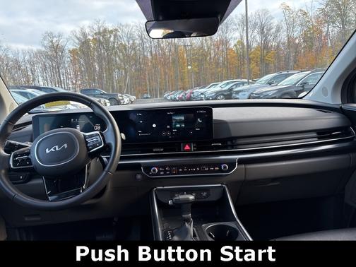 2025 Kia Carnival LXS