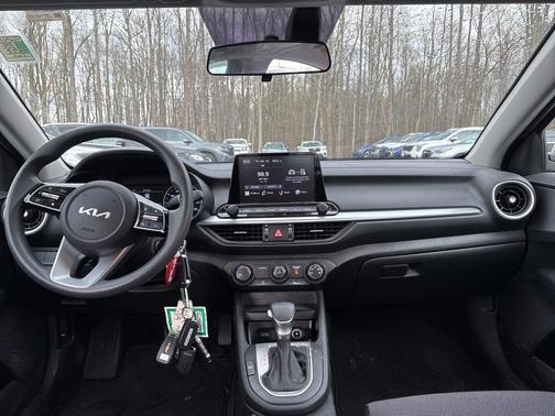2022 Kia Forte LXS