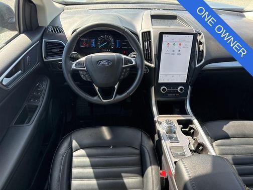 Blue Metallic 2023 Ford Edge SEL