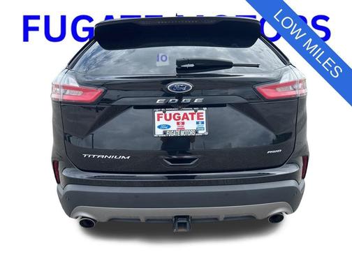 Black Metallic 2022 Ford Edge Titanium