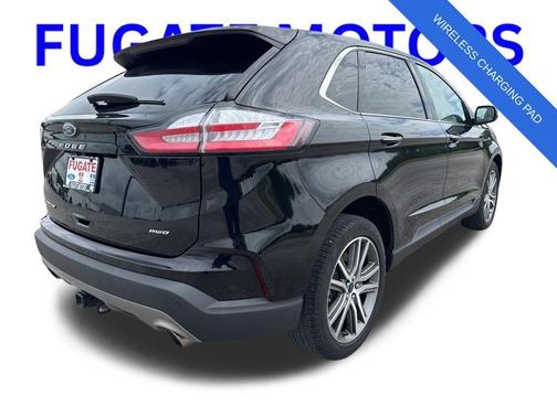 Black Metallic 2022 Ford Edge Titanium