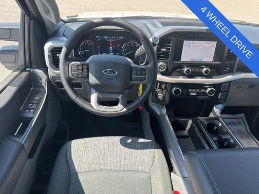 Oxford White 2023 Ford F-150 XLT