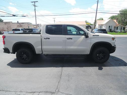 White Sand 2026 Chevrolet Silverado 1500 ZR2
