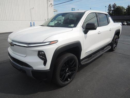2025 Chevrolet Silverado EV LT