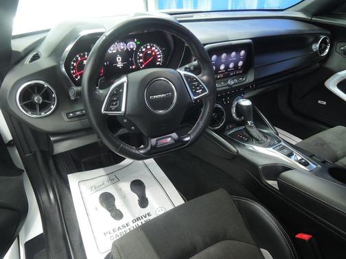 Summit White 2019 Chevrolet Camaro 2SS