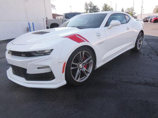 Summit White 2019 Chevrolet Camaro 2SS