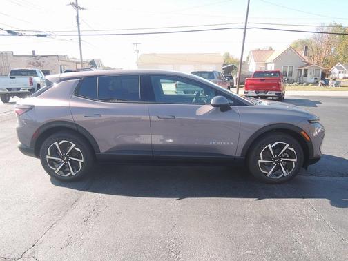2026 Chevrolet Equinox EV LT 1