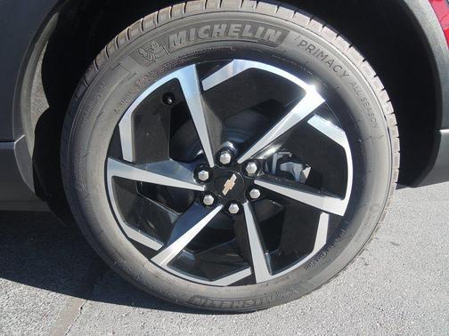 2026 Chevrolet Equinox EV LT 1